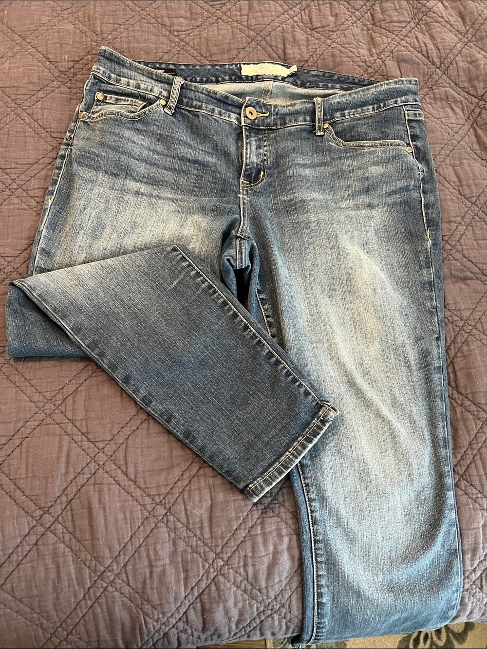 Jeans Subcategory Identification - Picture 2 of 6